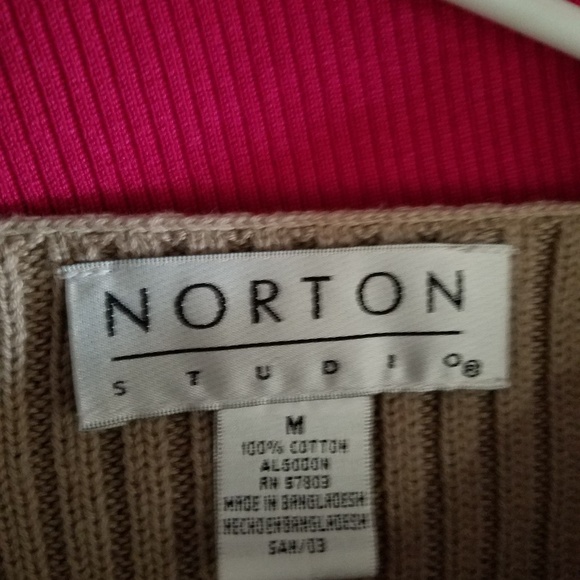 Sweater - Picture 3 of 3